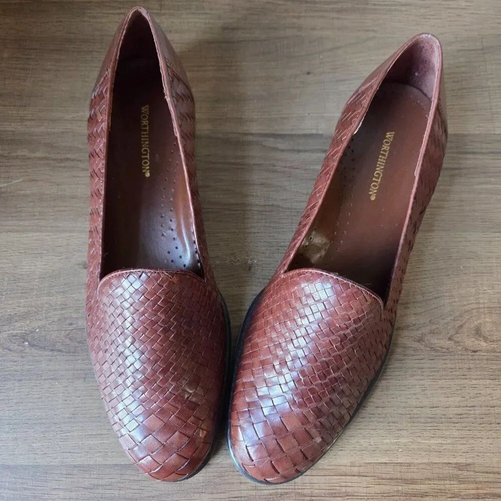 NEVER WORN WORTHINGTON ROSE III BROWN GENUINE LEATHER WOVEN LOAFERS SIZE 8.5